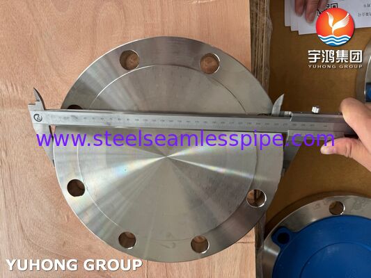 Фланцевая заглушка из аустенитной нержавеющей стали ASME SA182 F304 для промышленных трубопроводных систем, соответствующая стандарту ASME B16.5